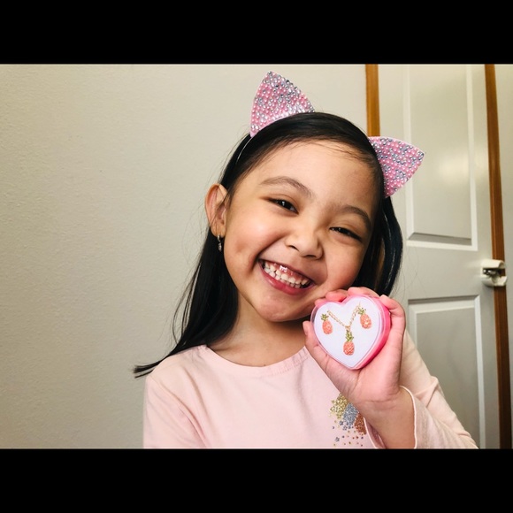 Pretty Pineapple Jewelry Set - Picture 5 of 5